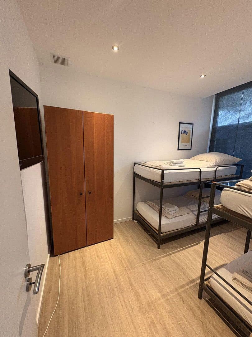 Prenájom bytu 5-izbový 160 m², Unterschleißheim, Bavorsko Prenájom bytu 5-izbový 160 m², Unterschleißheim, Bavorsko