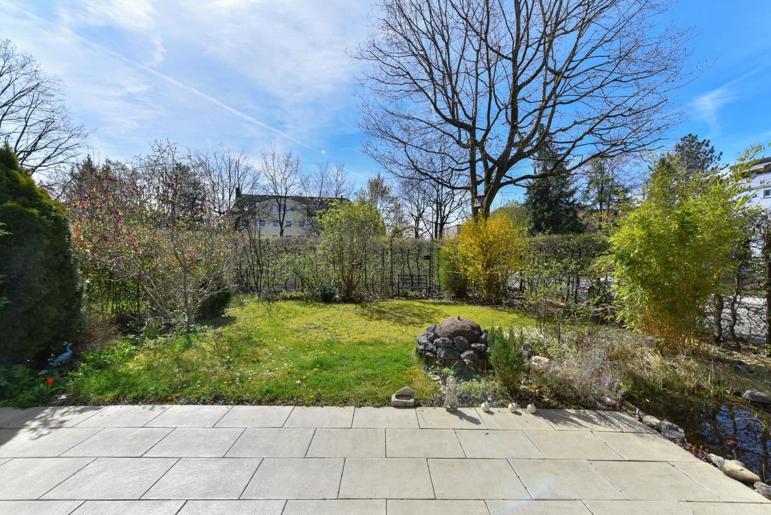 Predaj domu 245 m², pozemek 302 m², Ottobrunn, Bavorsko Predaj domu 245 m², pozemek 302 m², Ottobrunn, Bavorsko