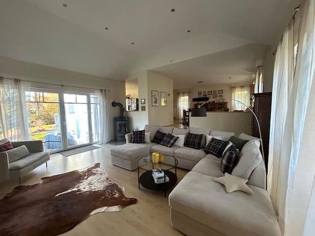 Predaj domu 250 m², pozemek 1.014 m², Wiehl, Severné Porýnie - Westfálsko Predaj domu 250 m², pozemek 1.014 m², Wiehl, Severné Porýnie - Westfálsko