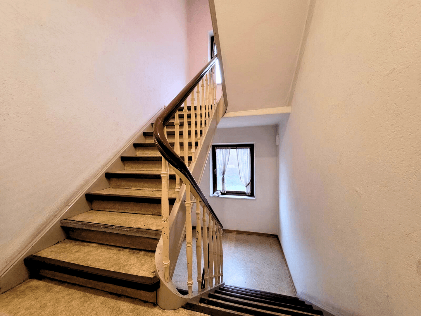 Predaj domu 284 m², pozemek 283 m², Akazienstraße 39, Duisburg, Severné Porýnie - Westfálsko Predaj domu 284 m², pozemek 283 m², Akazienstraße 39, Duisburg, Severné Porýnie - Westfálsko