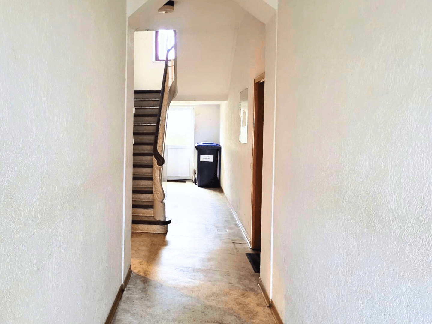 Predaj domu 284 m², pozemek 283 m², Akazienstraße 39, Duisburg, Severné Porýnie - Westfálsko Predaj domu 284 m², pozemek 283 m², Akazienstraße 39, Duisburg, Severné Porýnie - Westfálsko