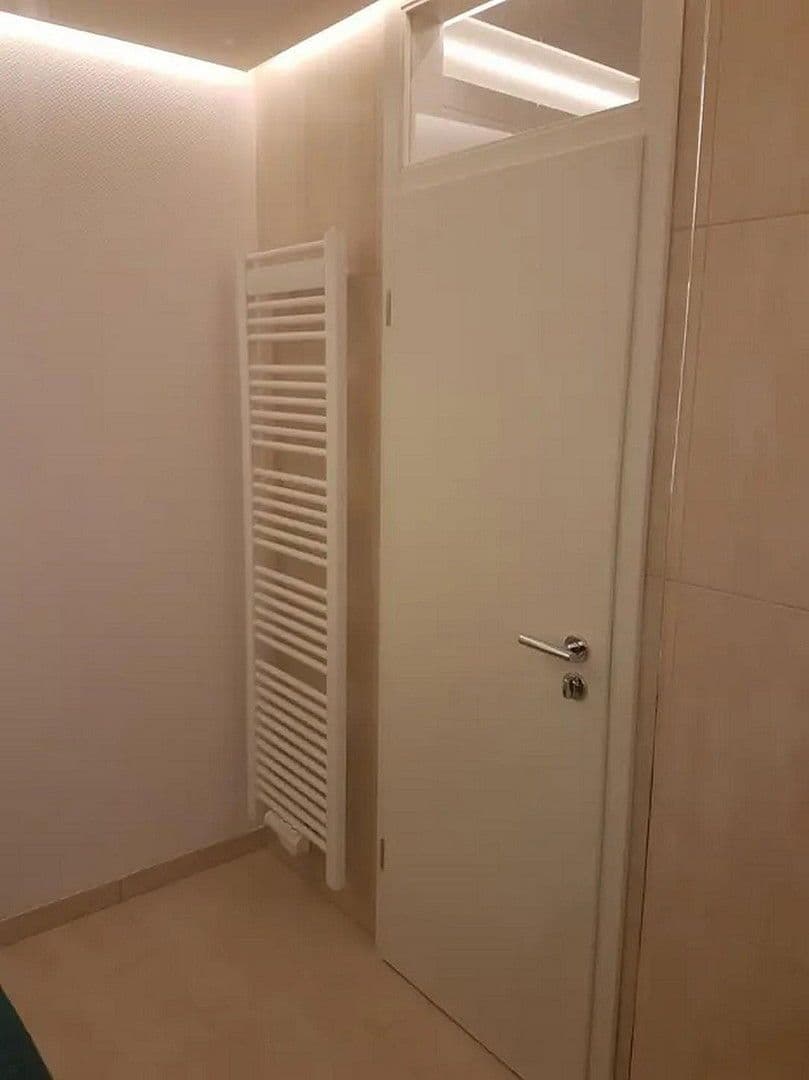 Prenájom bytu 2-izbový 70 m², München, Bavorsko Prenájom bytu 2-izbový 70 m², München, Bavorsko