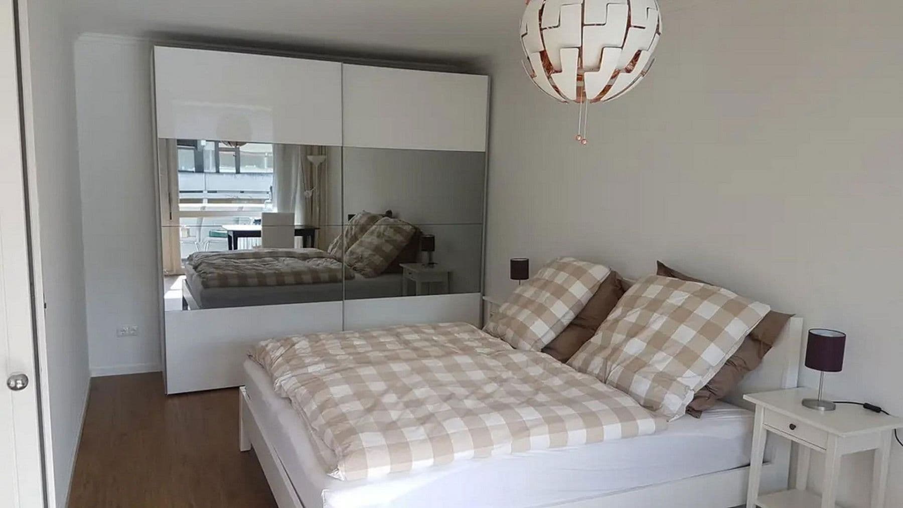 Prenájom bytu 2-izbový 70 m², München, Bavorsko Prenájom bytu 2-izbový 70 m², München, Bavorsko