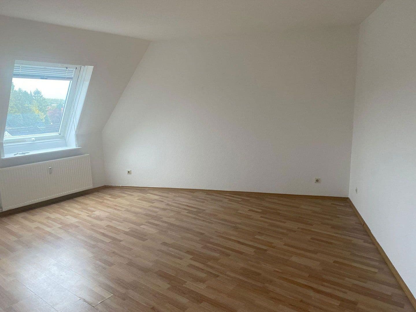 Prenájom bytu 3-izbový 92 m², Cord-Steding-Straße 36, Bremen, Brémy Prenájom bytu 3-izbový 92 m², Cord-Steding-Straße 36, Bremen, Brémy