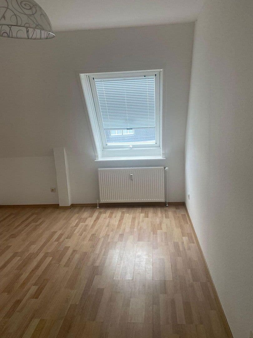 Prenájom bytu 3-izbový 92 m², Cord-Steding-Straße 36, Bremen, Brémy Prenájom bytu 3-izbový 92 m², Cord-Steding-Straße 36, Bremen, Brémy