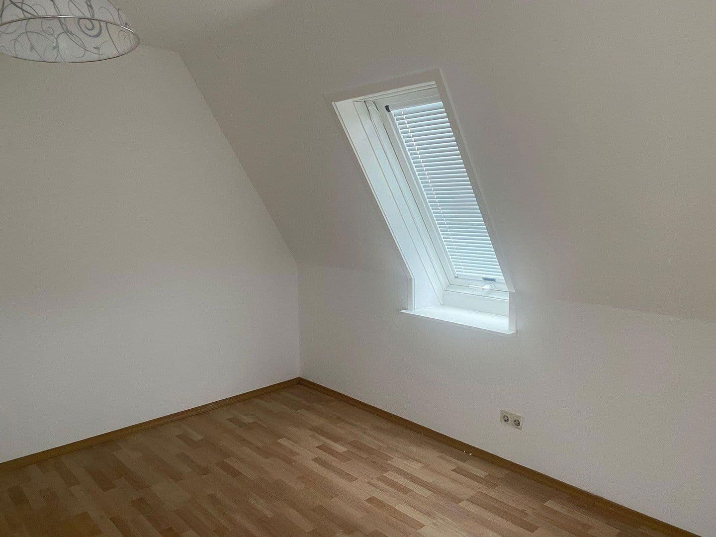 Prenájom bytu 3-izbový 92 m², Cord-Steding-Straße 36, Bremen, Brémy Prenájom bytu 3-izbový 92 m², Cord-Steding-Straße 36, Bremen, Brémy