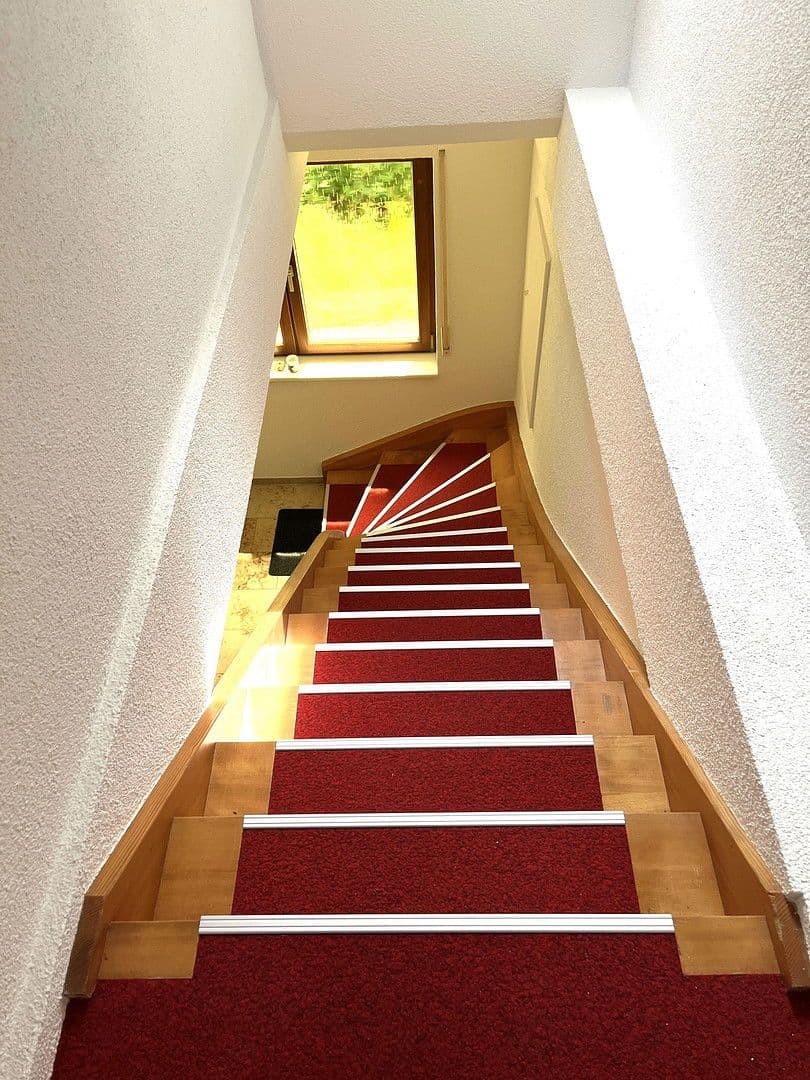 Predaj domu 263 m², pozemek 17.301 m², Wildschapbachstraße 6, Bad Rippoldsau-Schapbach, Bádensko-Wurttembersko Predaj domu 263 m², pozemek 17.301 m², Wildschapbachstraße 6, Bad Rippoldsau-Schapbach, Bádensko-Wurttembersko