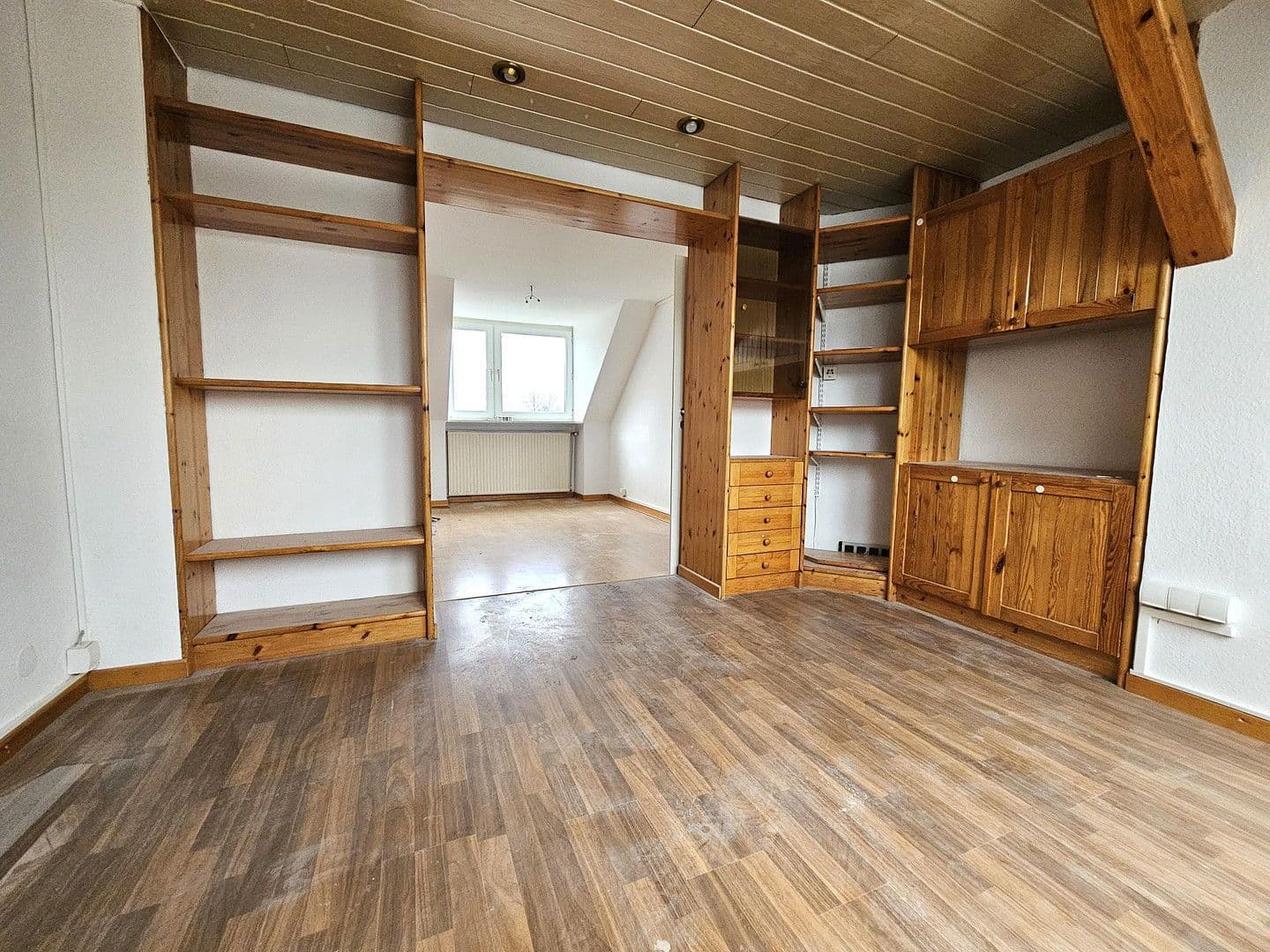 Prenájom bytu 3-izbový 68 m², Limburgstraße 15, Mülheim an der Ruhr, Severné Porýnie - Westfálsko Prenájom bytu 3-izbový 68 m², Limburgstraße 15, Mülheim an der Ruhr, Severné Porýnie - Westfálsko