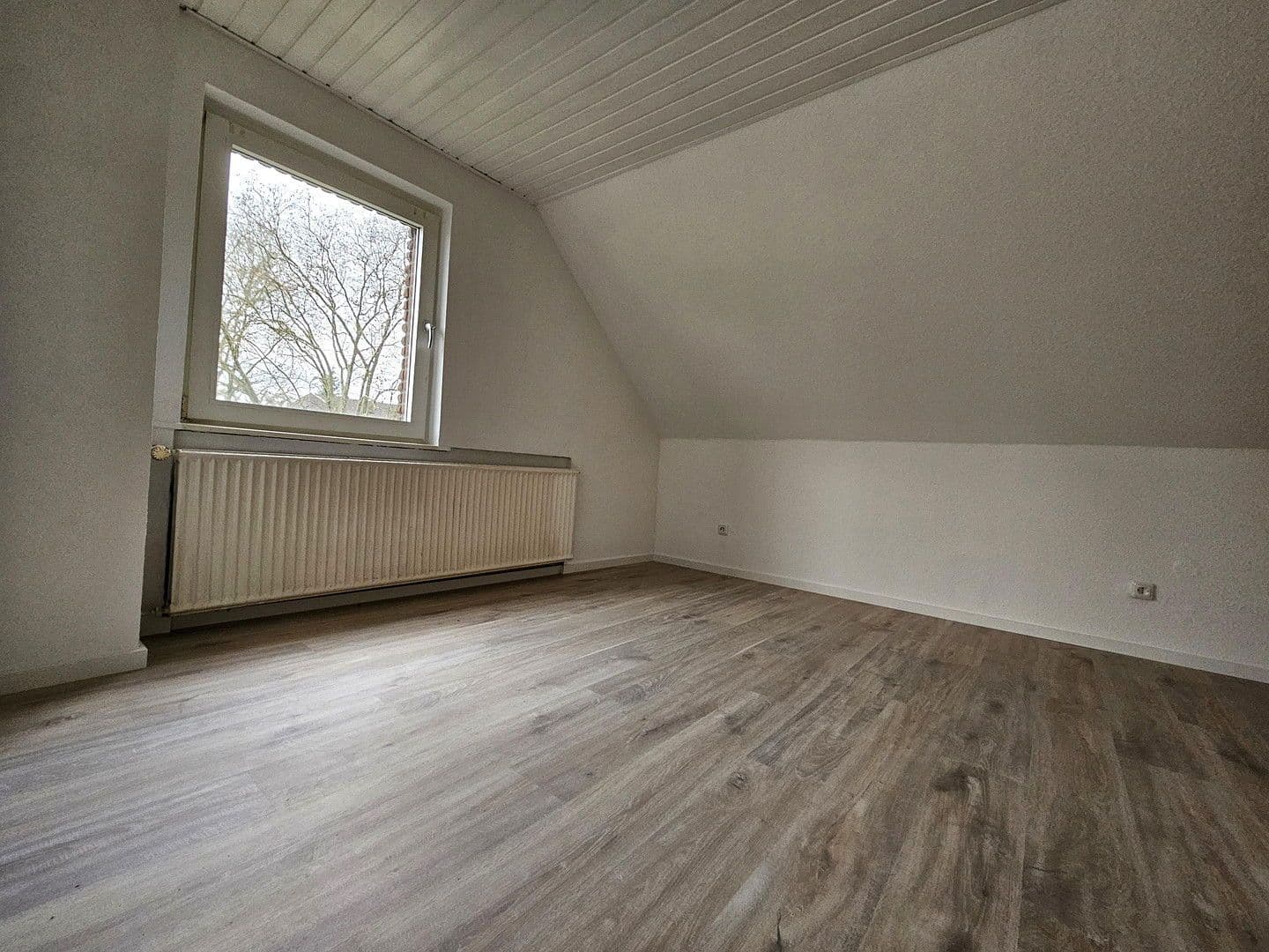 Prenájom bytu 3-izbový 68 m², Limburgstraße 15, Mülheim an der Ruhr, Severné Porýnie - Westfálsko Prenájom bytu 3-izbový 68 m², Limburgstraße 15, Mülheim an der Ruhr, Severné Porýnie - Westfálsko