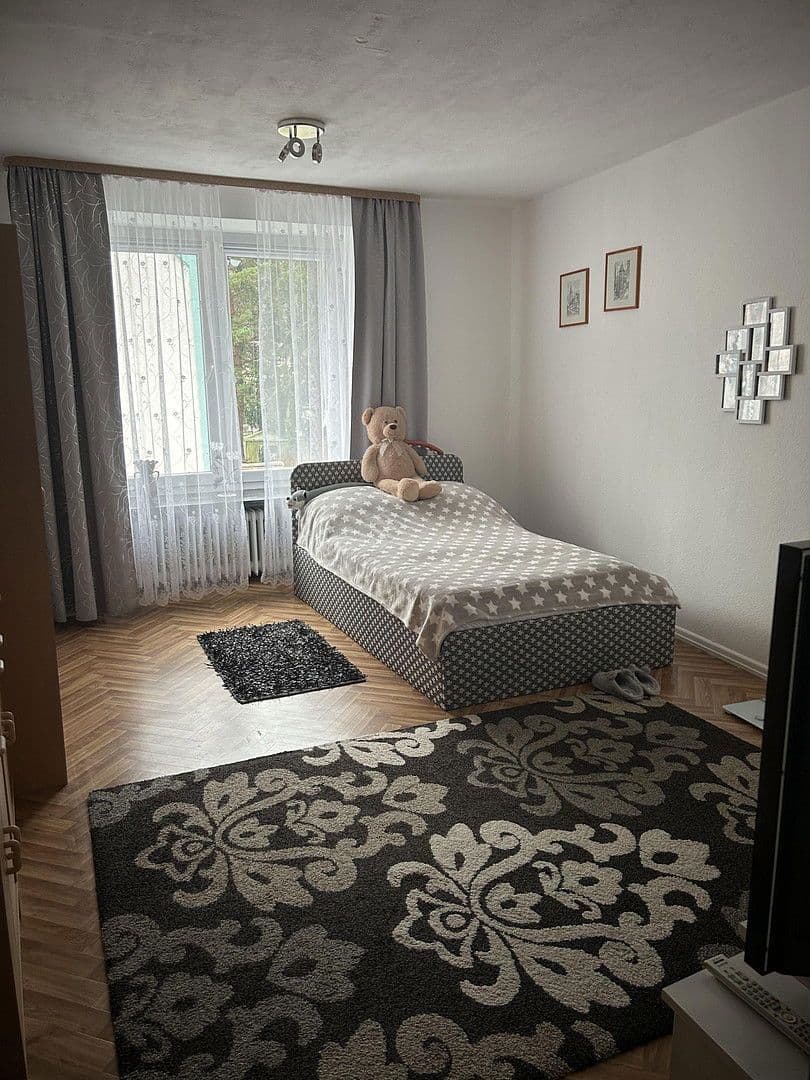 Prenájom bytu 4-izbový 93 m², Nassau, Porýnie-Falcko Prenájom bytu 4-izbový 93 m², Nassau, Porýnie-Falcko