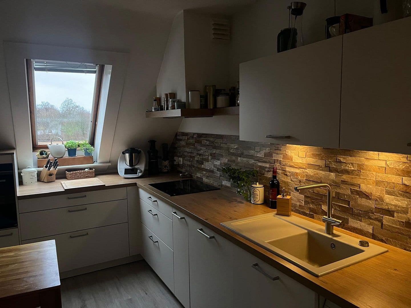 Predaj bytu 2-izbový 75 m², Hamburg, Hamburg Predaj bytu 2-izbový 75 m², Hamburg, Hamburg