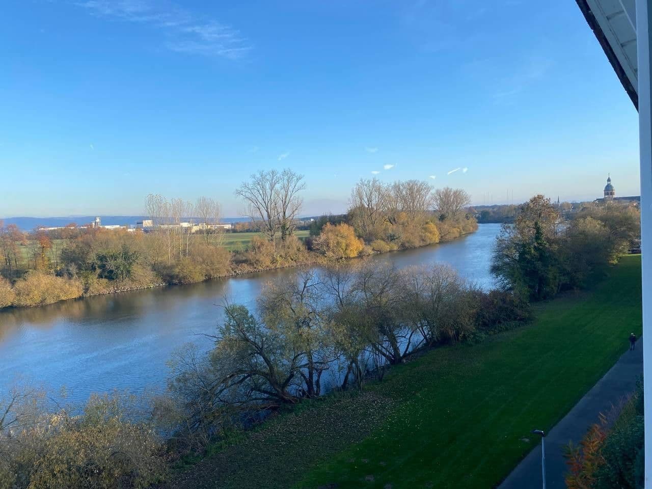 Prenájom bytu 2-izbový 85 m², Seligenstadt, Hesensko Prenájom bytu 2-izbový 85 m², Seligenstadt, Hesensko