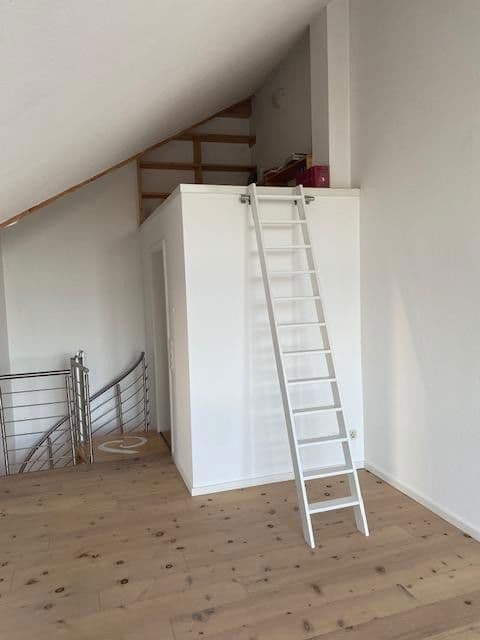 Prenájom bytu 2-izbový 85 m², Seligenstadt, Hesensko Prenájom bytu 2-izbový 85 m², Seligenstadt, Hesensko