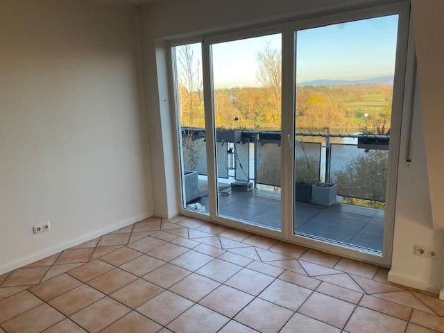 Prenájom bytu 2-izbový 85 m², Seligenstadt, Hesensko Prenájom bytu 2-izbový 85 m², Seligenstadt, Hesensko