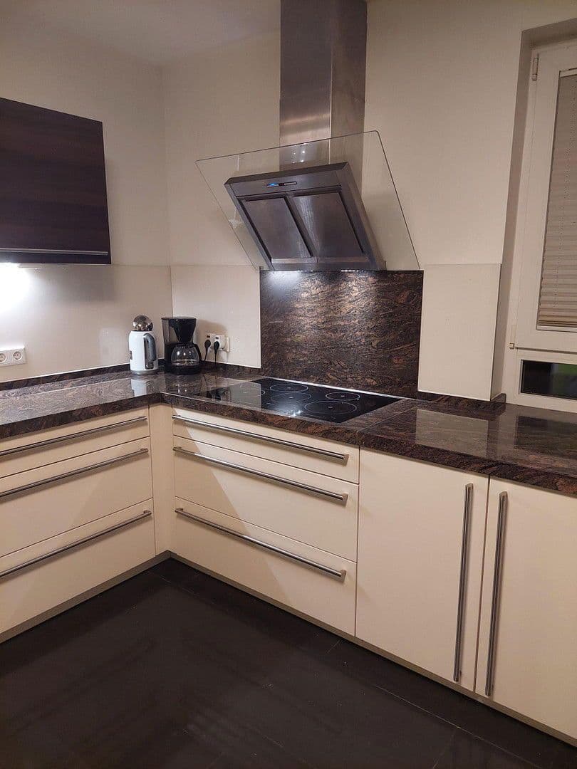 Predaj domu 110 m², pozemek 412 m², Oppenheim, Porýnie-Falcko Predaj domu 110 m², pozemek 412 m², Oppenheim, Porýnie-Falcko