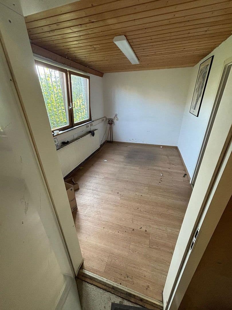 Prenájom nebytového priestoru 265 m², Wörrstadt, Porýnie-Falcko Prenájom nebytového priestoru 265 m², Wörrstadt, Porýnie-Falcko