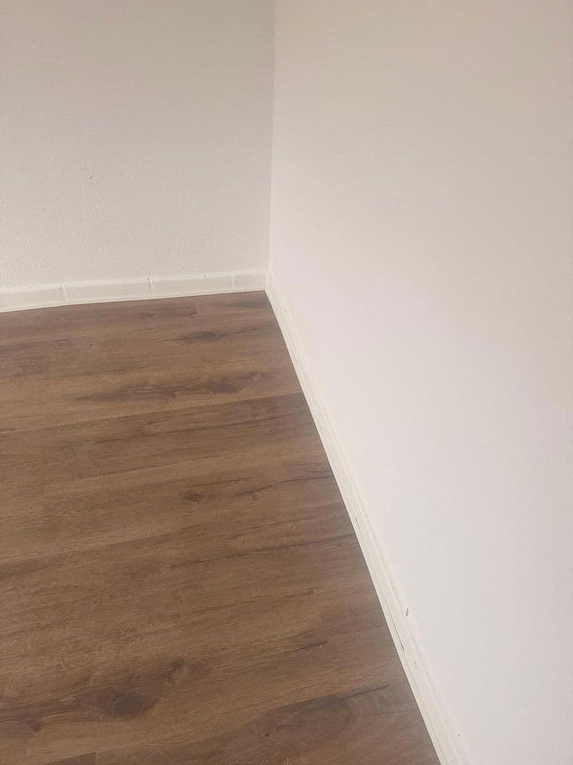 Prenájom bytu 4-izbový 103 m², Landau, Porýnie-Falcko Prenájom bytu 4-izbový 103 m², Landau, Porýnie-Falcko