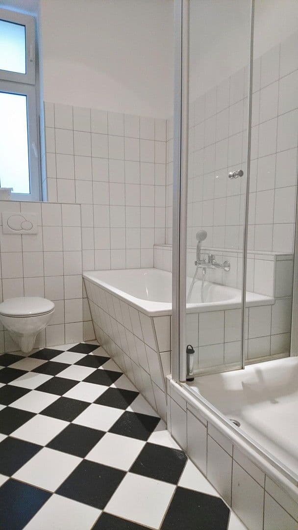 Prenájom bytu 2-izbový 80 m², Driesener Straße 5, Berlin, Berlín Prenájom bytu 2-izbový 80 m², Driesener Straße 5, Berlin, Berlín