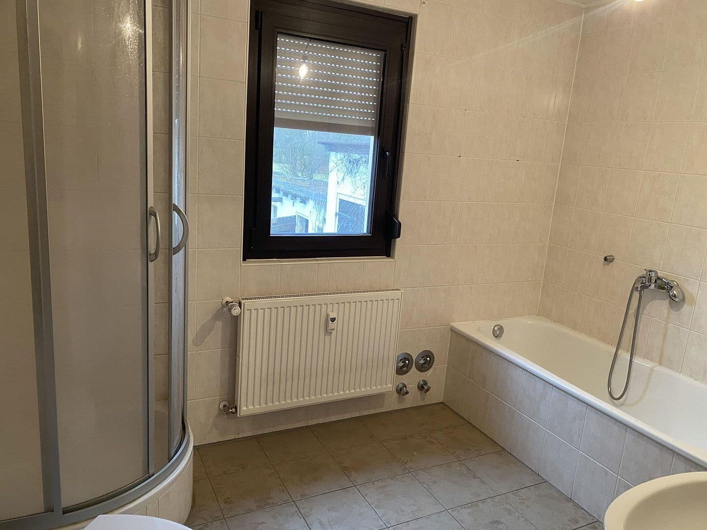 Predaj domu 280 m², pozemek 833 m², Kleinsendelbach, Bavorsko Predaj domu 280 m², pozemek 833 m², Kleinsendelbach, Bavorsko