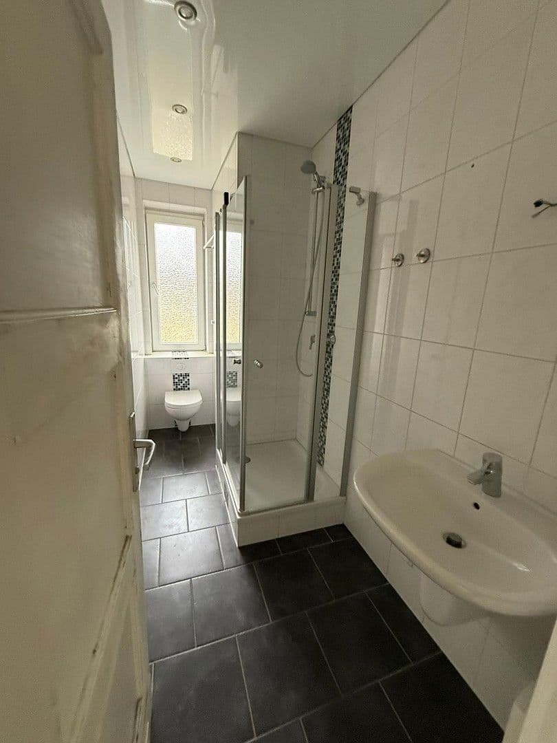 Prenájom bytu 3-izbový 70 m², Breslauer Straße 104, Essen, Severné Porýnie - Westfálsko Prenájom bytu 3-izbový 70 m², Breslauer Straße 104, Essen, Severné Porýnie - Westfálsko