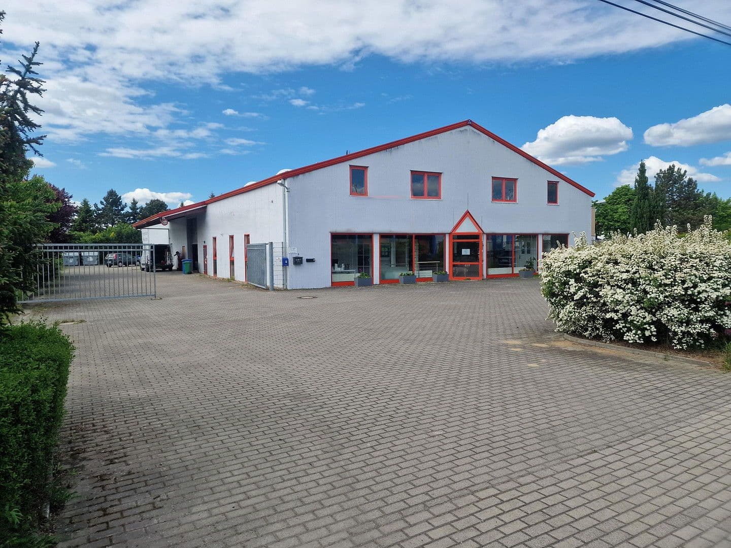 Prenájom nebytového priestoru 3.217 m², Ahornstr. 9, Trebbin, Brandenbursko Prenájom nebytového priestoru 3.217 m², Ahornstr. 9, Trebbin, Brandenbursko