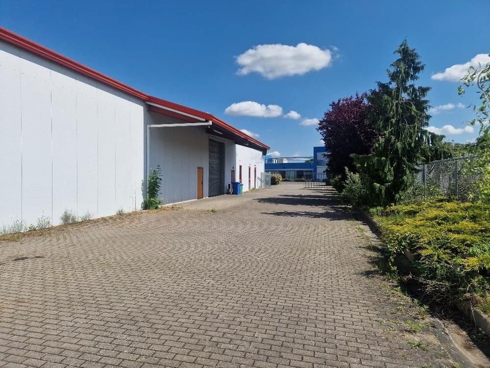 Prenájom nebytového priestoru 3.217 m², Ahornstr. 9, Trebbin, Brandenbursko Prenájom nebytového priestoru 3.217 m², Ahornstr. 9, Trebbin, Brandenbursko