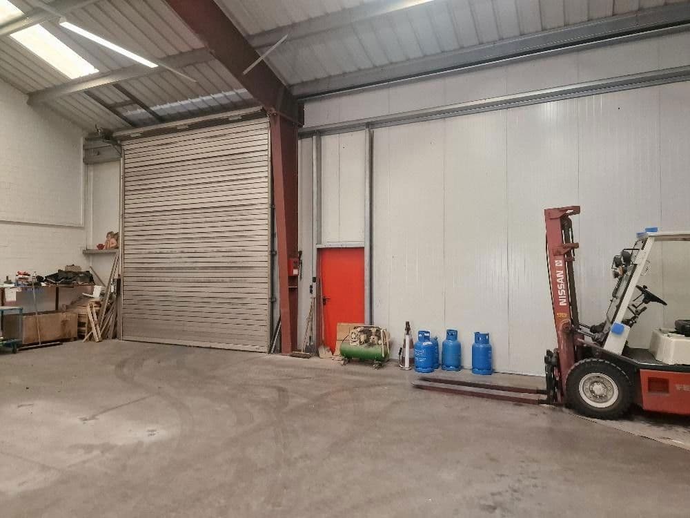 Prenájom nebytového priestoru 3.217 m², Ahornstr. 9, Trebbin, Brandenbursko Prenájom nebytového priestoru 3.217 m², Ahornstr. 9, Trebbin, Brandenbursko