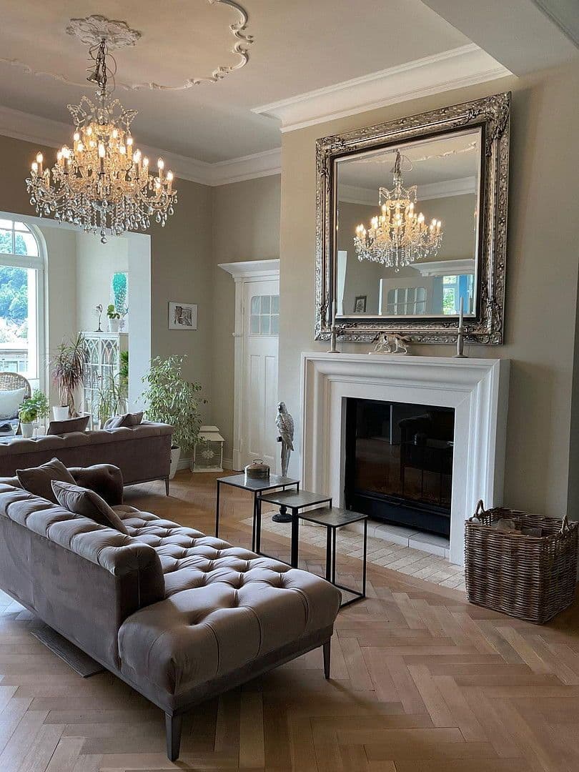 Predaj domu 800 m², pozemek 3.821 m², Bad Karlshafen, Hesensko Predaj domu 800 m², pozemek 3.821 m², Bad Karlshafen, Hesensko