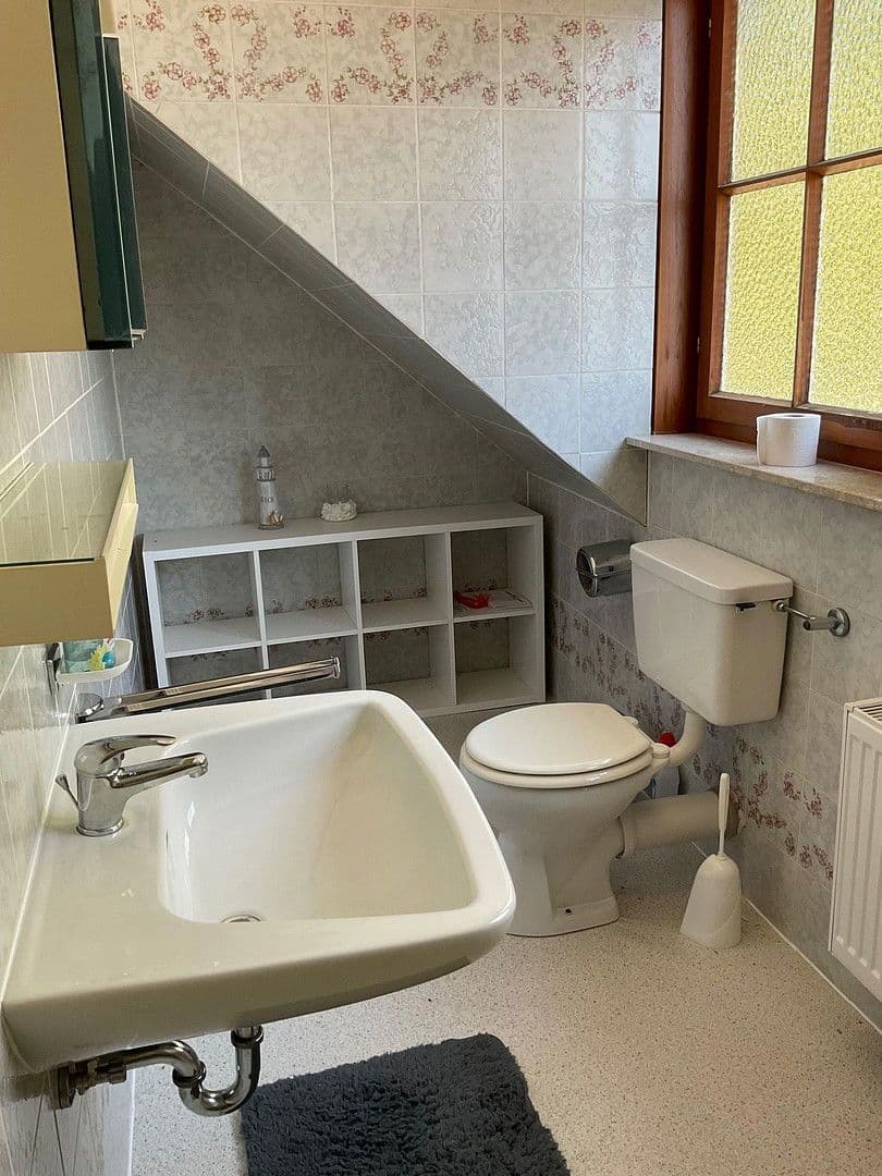 Predaj domu 800 m², pozemek 3.821 m², Bad Karlshafen, Hesensko Predaj domu 800 m², pozemek 3.821 m², Bad Karlshafen, Hesensko