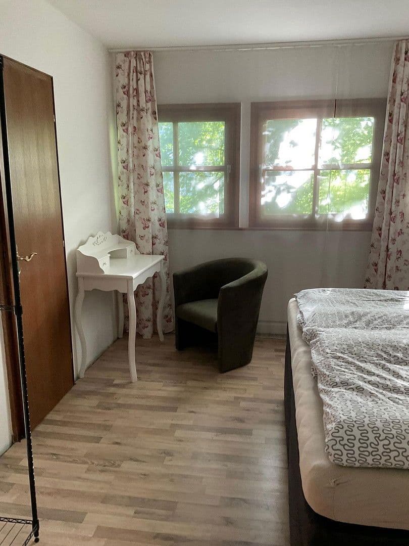 Predaj domu 800 m², pozemek 3.821 m², Bad Karlshafen, Hesensko Predaj domu 800 m², pozemek 3.821 m², Bad Karlshafen, Hesensko