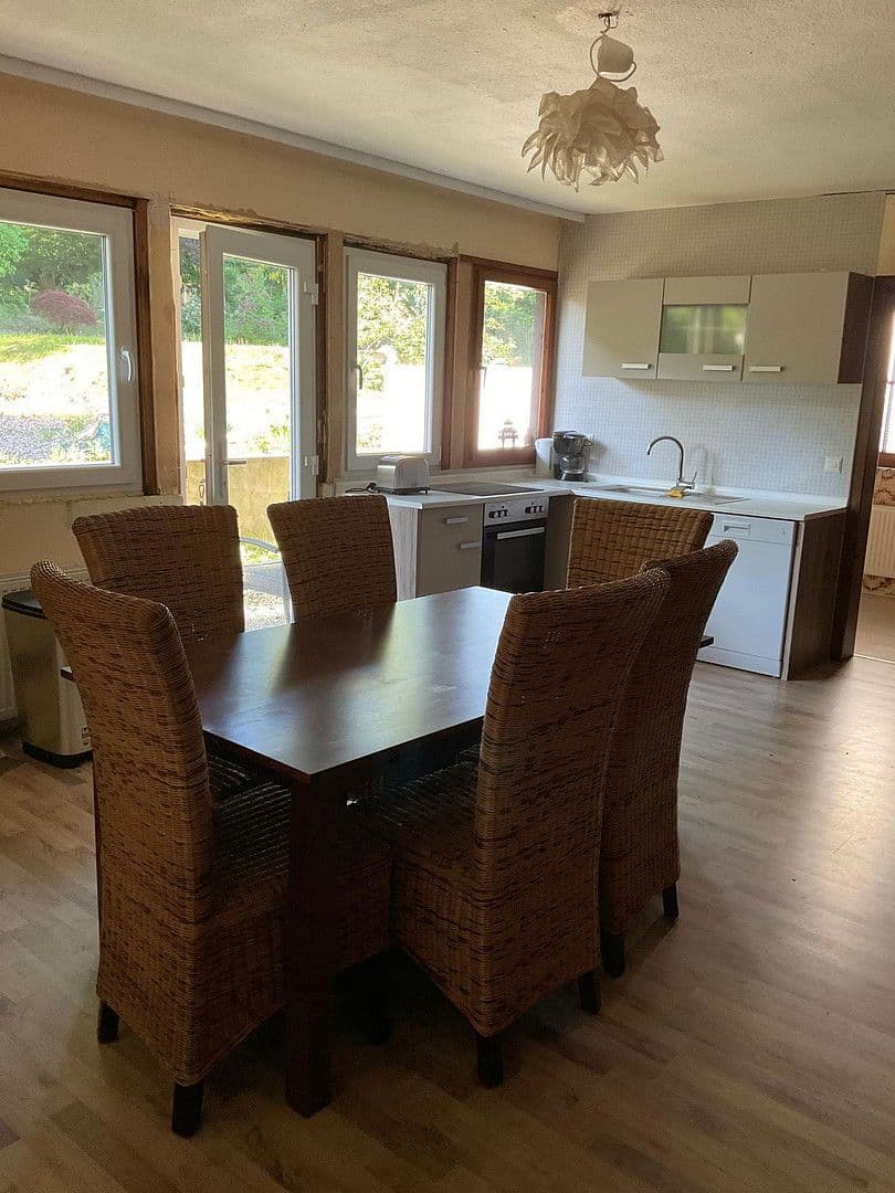 Predaj domu 800 m², pozemek 3.821 m², Bad Karlshafen, Hesensko Predaj domu 800 m², pozemek 3.821 m², Bad Karlshafen, Hesensko