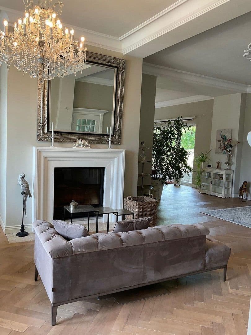 Predaj domu 800 m², pozemek 3.821 m², Bad Karlshafen, Hesensko Predaj domu 800 m², pozemek 3.821 m², Bad Karlshafen, Hesensko