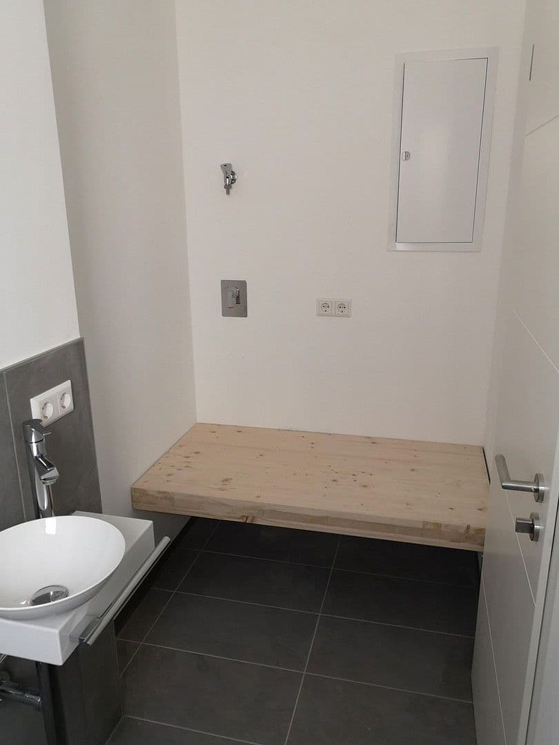 Prenájom bytu 3-izbový 102 m², Dillingen an der Donau, Bavorsko Prenájom bytu 3-izbový 102 m², Dillingen an der Donau, Bavorsko