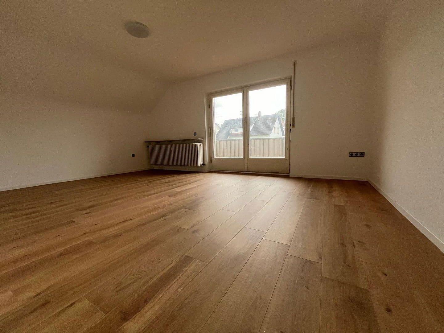 Prenájom bytu 2-izbový 64 m², Im Schönsteinle 12, Zimmern ob Rottweil, Bádensko-Wurttembersko Prenájom bytu 2-izbový 64 m², Im Schönsteinle 12, Zimmern ob Rottweil, Bádensko-Wurttembersko