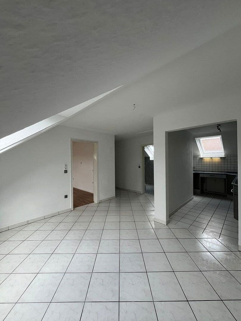 Prenájom bytu 2-izbový 64 m², Im Schönsteinle 12, Zimmern ob Rottweil, Bádensko-Wurttembersko Prenájom bytu 2-izbový 64 m², Im Schönsteinle 12, Zimmern ob Rottweil, Bádensko-Wurttembersko