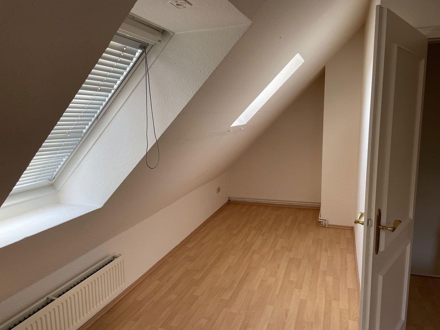 Predaj domu 144 m², pozemek 355 m², Rellingen, Šlezvicko-Holštajnsko Predaj domu 144 m², pozemek 355 m², Rellingen, Šlezvicko-Holštajnsko