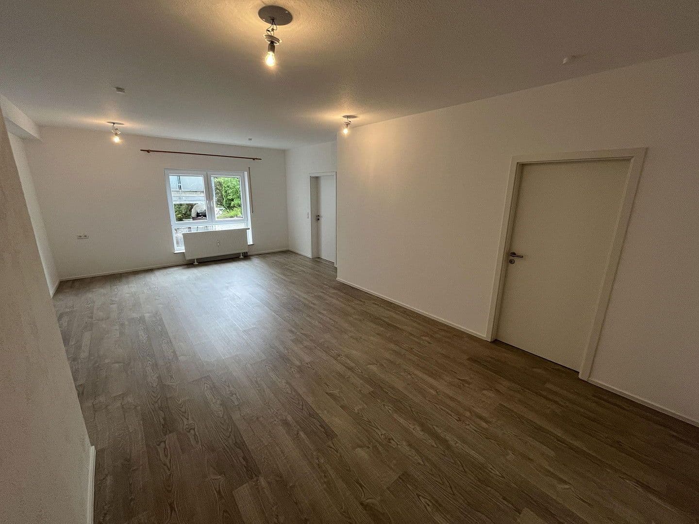 Prenájom bytu 2-izbový 81 m², Möckmühl, Bádensko-Wurttembersko Prenájom bytu 2-izbový 81 m², Möckmühl, Bádensko-Wurttembersko
