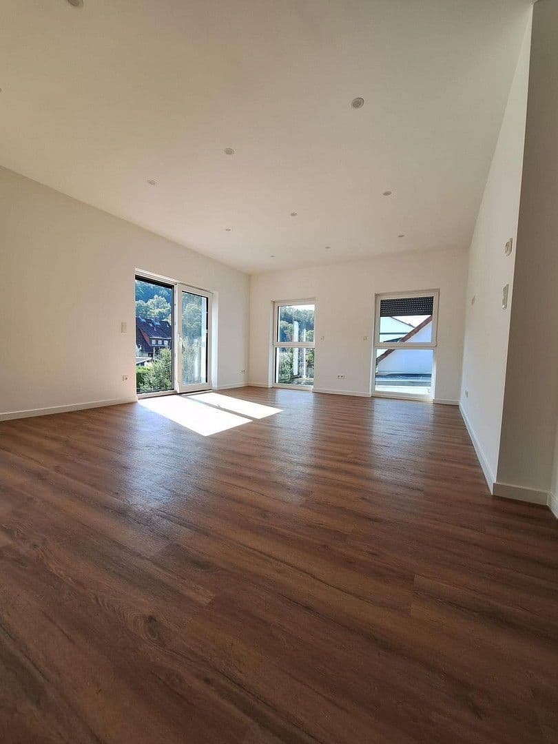 Prenájom bytu 4-izbový 115 m², Bad Lauterberg im Harz, Dolné Sasko Prenájom bytu 4-izbový 115 m², Bad Lauterberg im Harz, Dolné Sasko