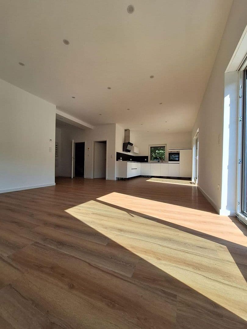 Prenájom bytu 4-izbový 115 m², Bad Lauterberg im Harz, Dolné Sasko Prenájom bytu 4-izbový 115 m², Bad Lauterberg im Harz, Dolné Sasko