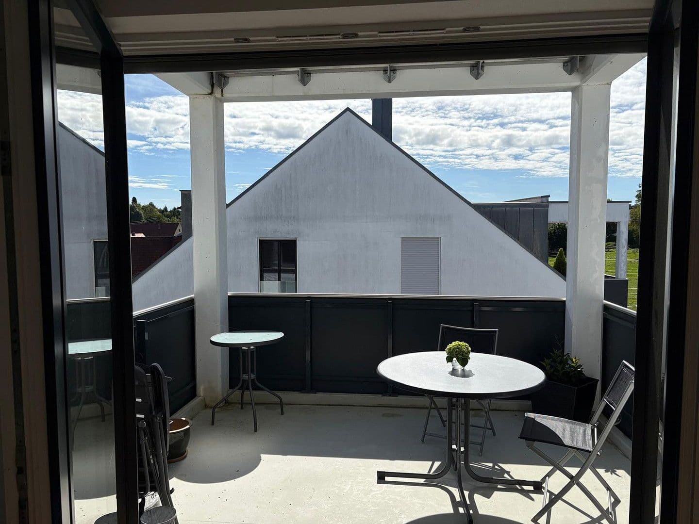 Prenájom bytu 2-izbový 90 m², Hamppstraße 7a, Au in der Hallertau, Bavorsko Prenájom bytu 2-izbový 90 m², Hamppstraße 7a, Au in der Hallertau, Bavorsko