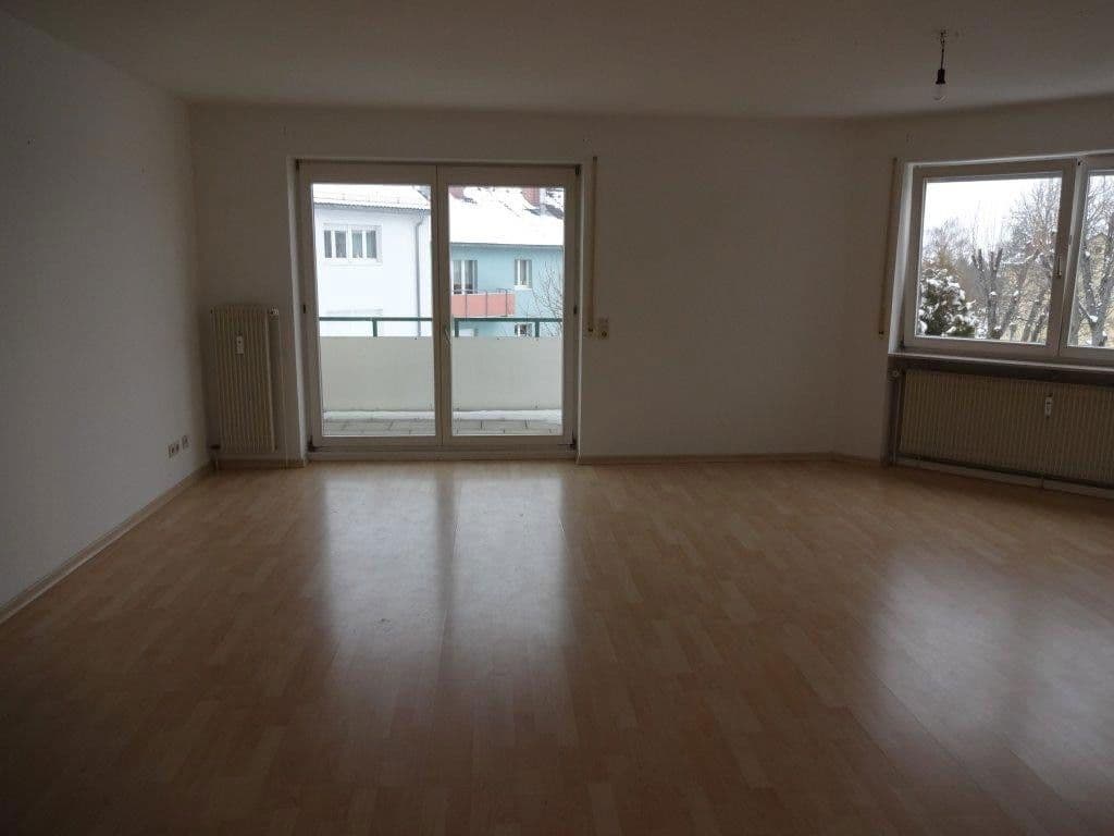 Prenájom bytu 3-izbový 80 m², Alemennenstr. 2, Donaueschingen, Bádensko-Wurttembersko Prenájom bytu 3-izbový 80 m², Alemennenstr. 2, Donaueschingen, Bádensko-Wurttembersko