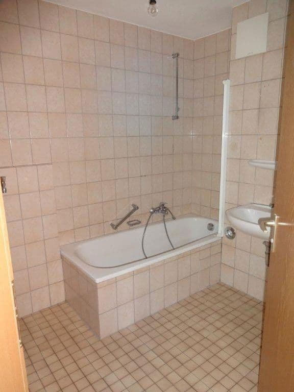 Prenájom bytu 3-izbový 80 m², Alemennenstr. 2, Donaueschingen, Bádensko-Wurttembersko Prenájom bytu 3-izbový 80 m², Alemennenstr. 2, Donaueschingen, Bádensko-Wurttembersko