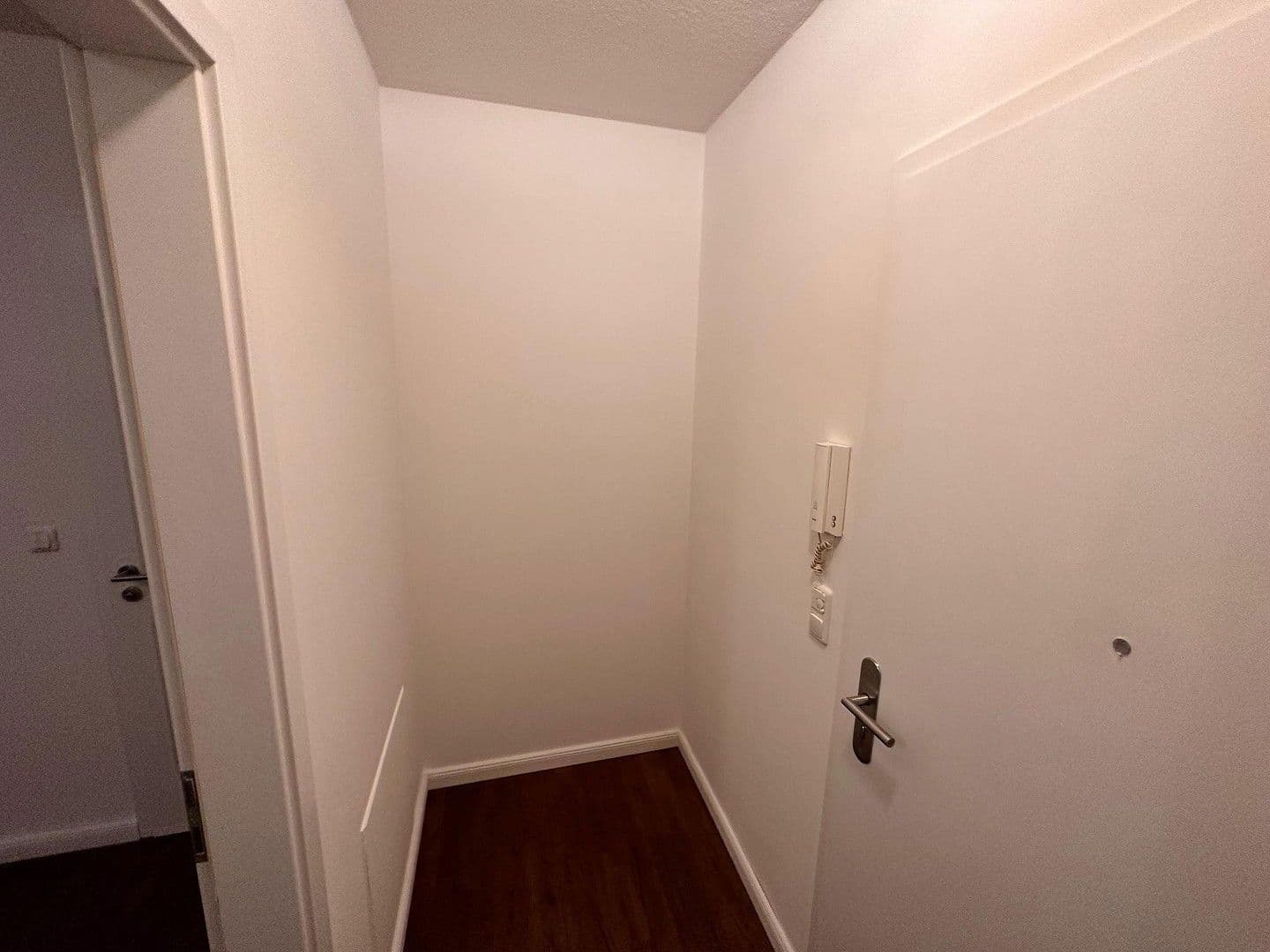 Prenájom bytu 1-izbový 30 m², Rosengarten, Dolné Sasko Prenájom bytu 1-izbový 30 m², Rosengarten, Dolné Sasko