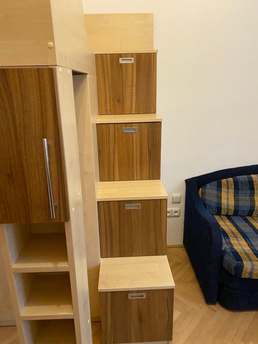 Prenájom bytu 1-izbový 27 m², Plojharova, Praha, Praha Prenájom bytu 1-izbový 27 m², Plojharova, Praha, Praha