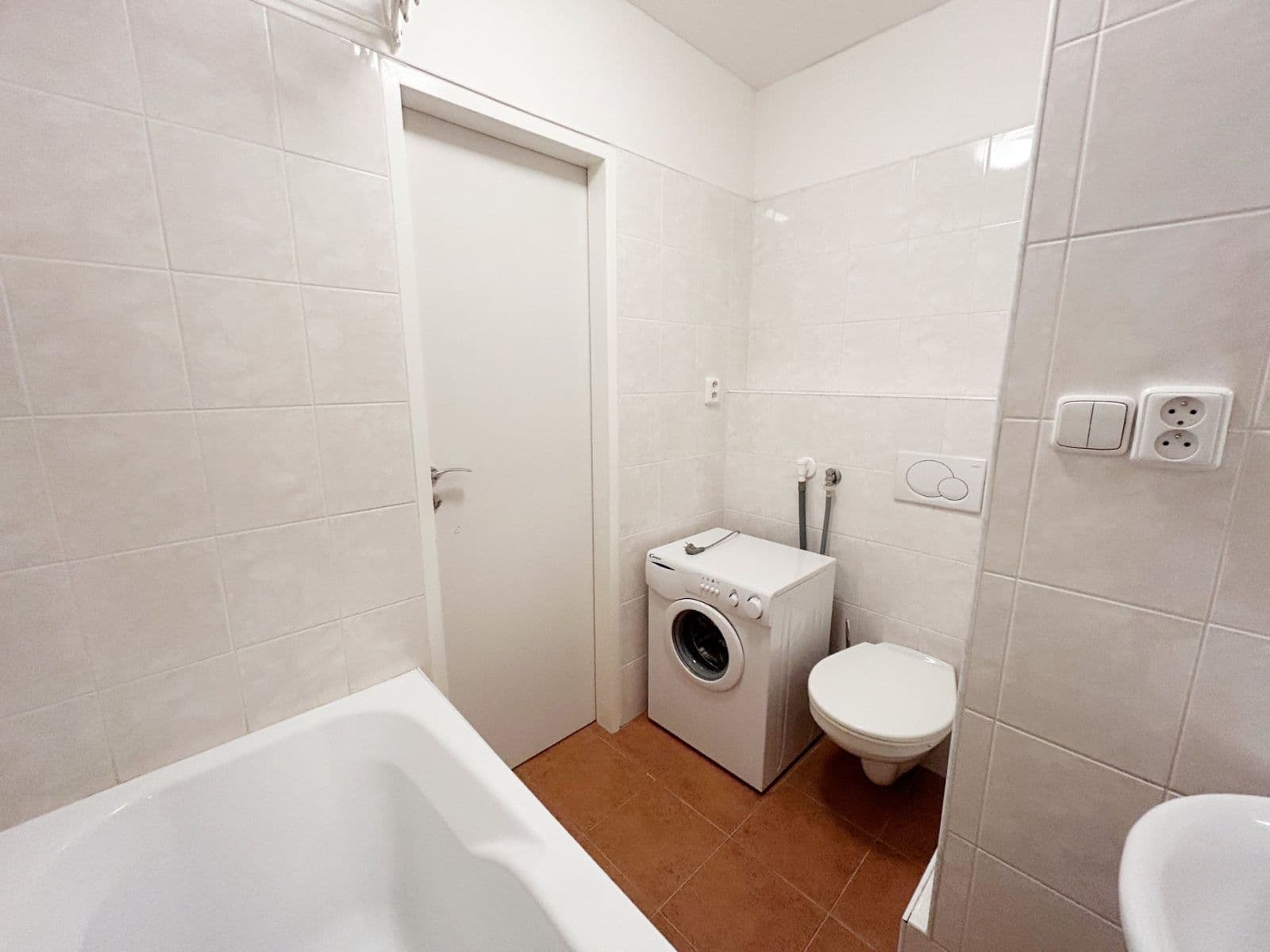 Prenájom bytu 2-izbový 44 m², Kettnerova, Praha, Praha Prenájom bytu 2-izbový 44 m², Kettnerova, Praha, Praha