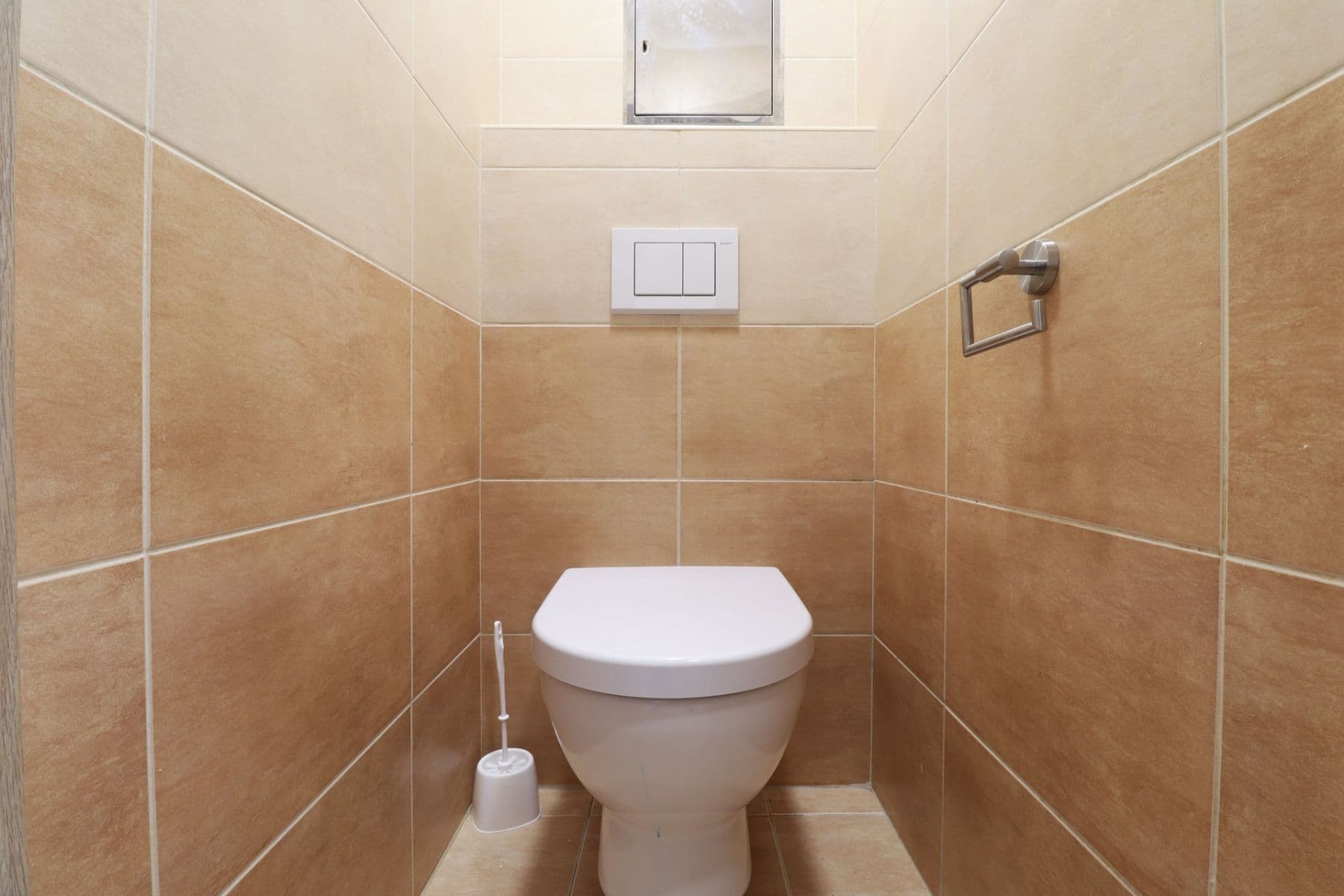 Prenájom bytu 2-izbový 43 m², V Honech, Klecany, Středočeský kraj Prenájom bytu 2-izbový 43 m², V Honech, Klecany, Středočeský kraj