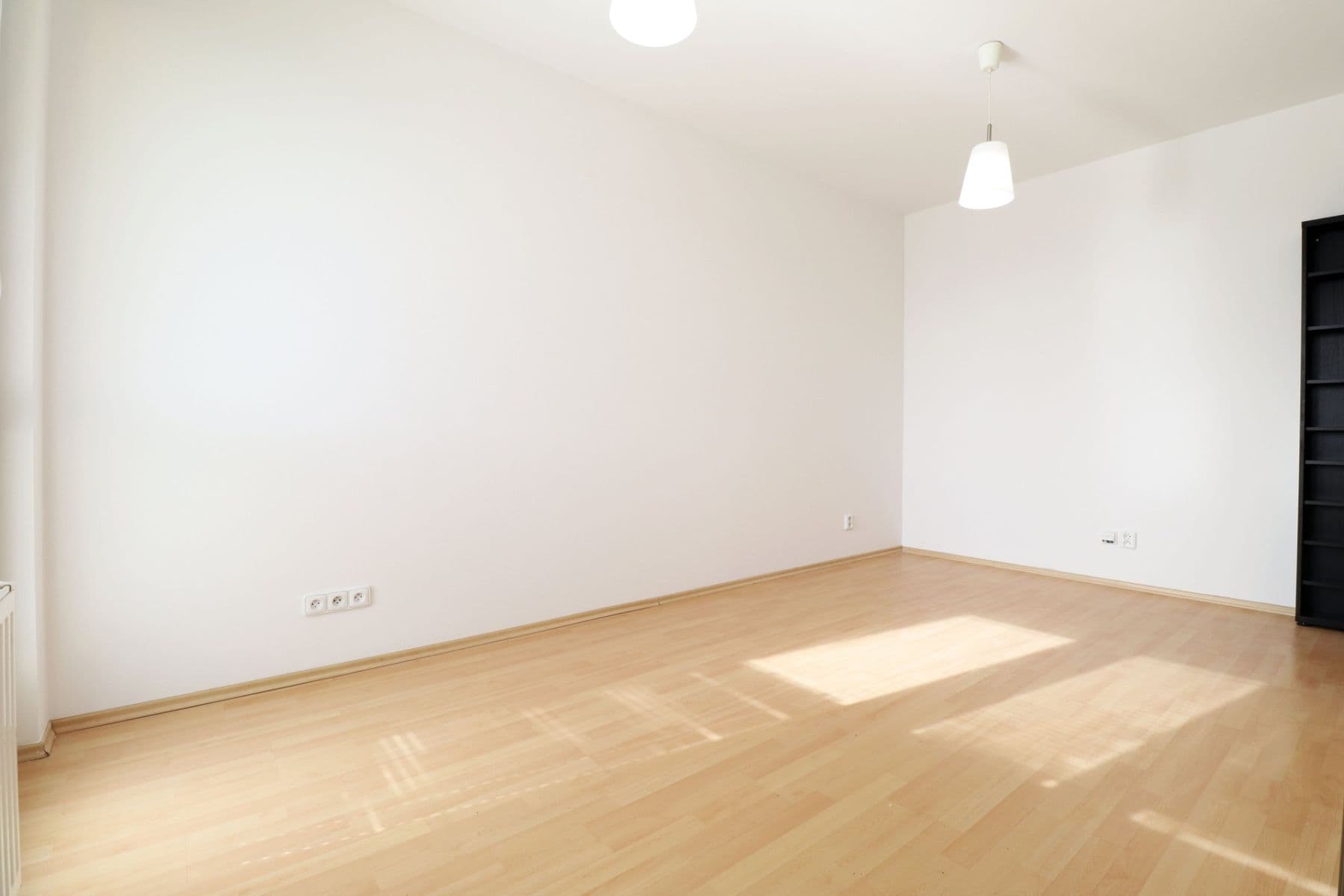 Prenájom bytu 2-izbový 43 m², V Honech, Klecany, Středočeský kraj Prenájom bytu 2-izbový 43 m², V Honech, Klecany, Středočeský kraj