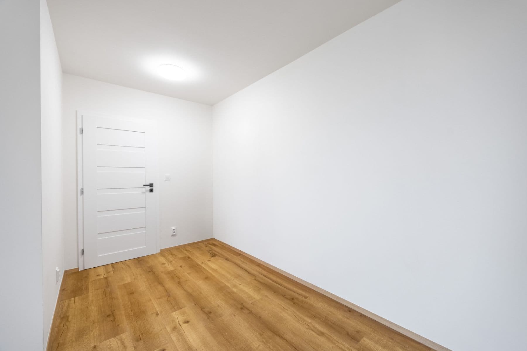 Predaj bytu 3-izbový 87 m², Baškirská, Praha, Praha Predaj bytu 3-izbový 87 m², Baškirská, Praha, Praha