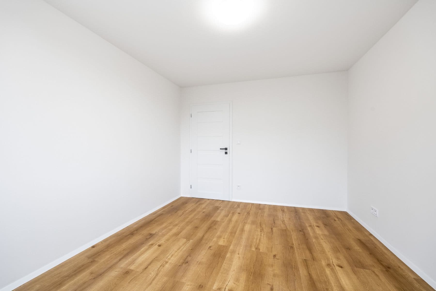 Predaj bytu 3-izbový 80 m², Hrudičkova, Praha, Praha Predaj bytu 3-izbový 80 m², Hrudičkova, Praha, Praha
