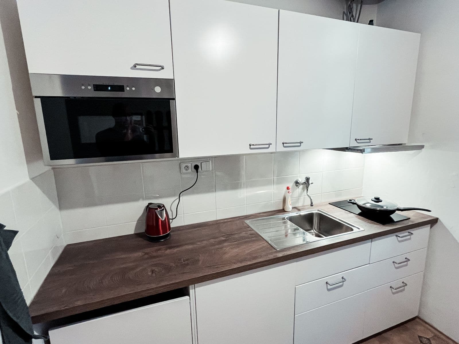 Prenájom bytu 34 m², Podplukovníka Sochora, Praha, Praha Prenájom bytu 34 m², Podplukovníka Sochora, Praha, Praha